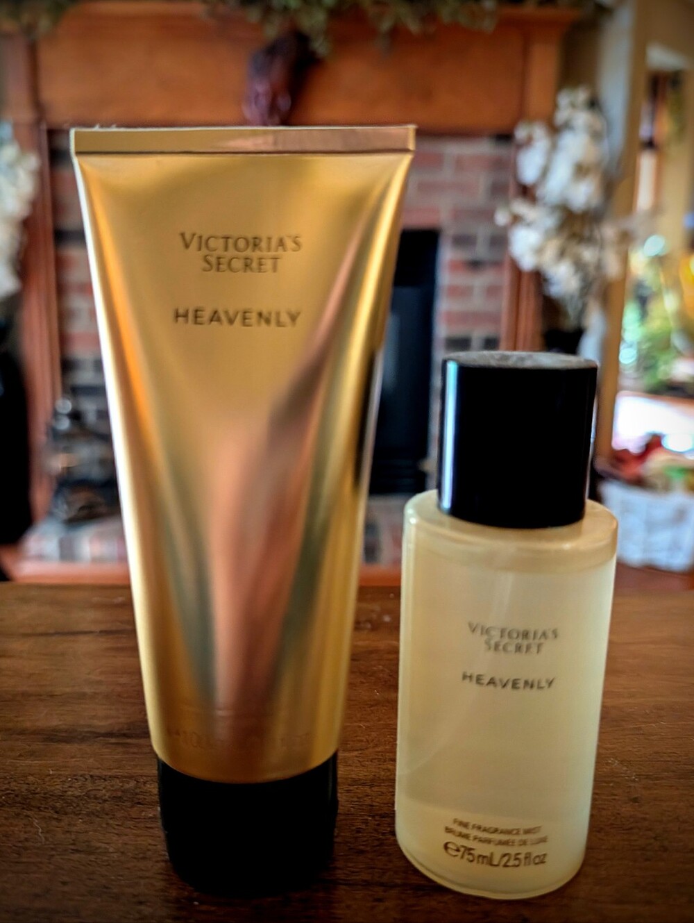 Victoria's Secret Heavenly Body Lotion & Fine Fragrance Set